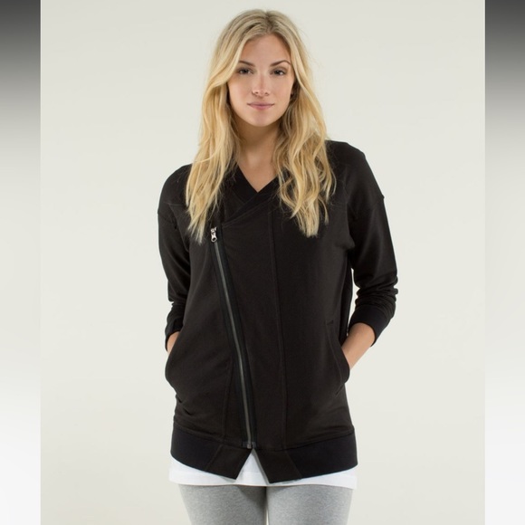 NWT Lululemon Mula Bundle WrapTelemark Print Black / Black